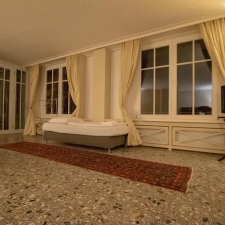 Villa Tolstov-hotels Large City In *