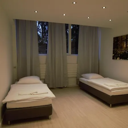 Tolstov-hotels Large City In Villa